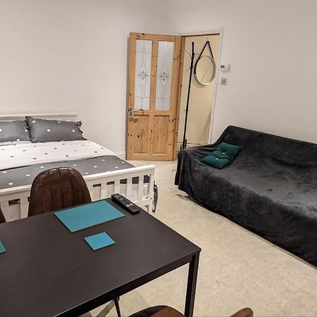 Fully-Equipped Flat In The City Of Londra Esterno foto
