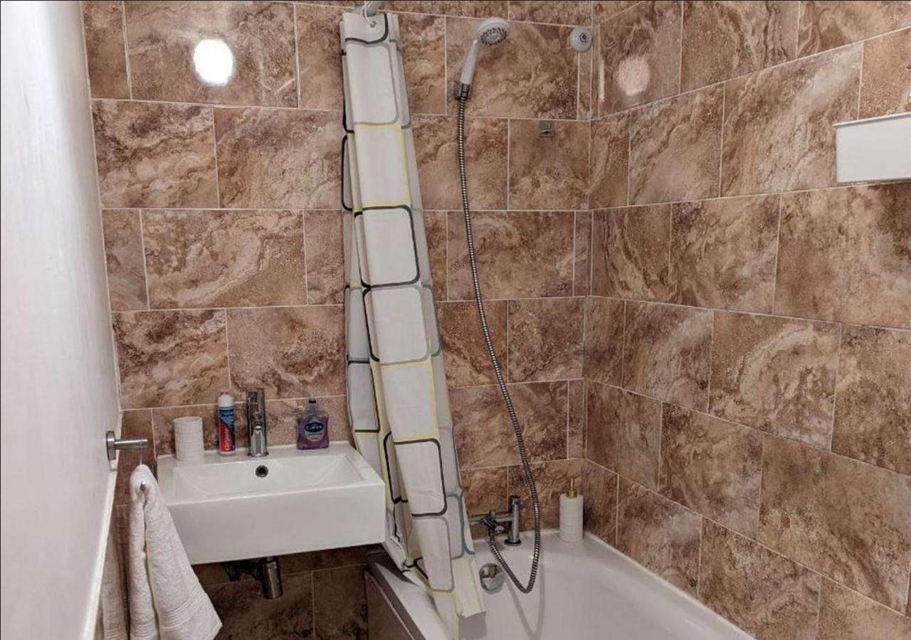Fully-Equipped Flat In The City Of Londra Esterno foto