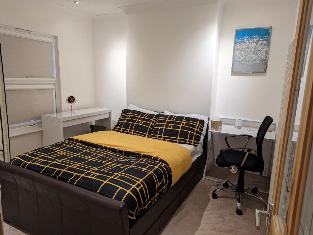 Fully-Equipped Flat In The City Of Londra Esterno foto