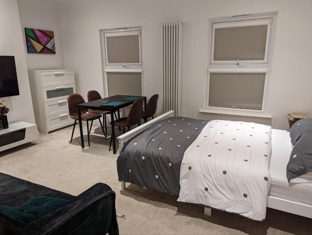 Fully-Equipped Flat In The City Of Londra Esterno foto